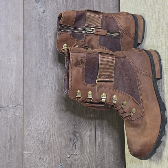 Women's Sorel Dark Brown Water Proof Leather Boots sz 7.5 - Picture 4 of 9